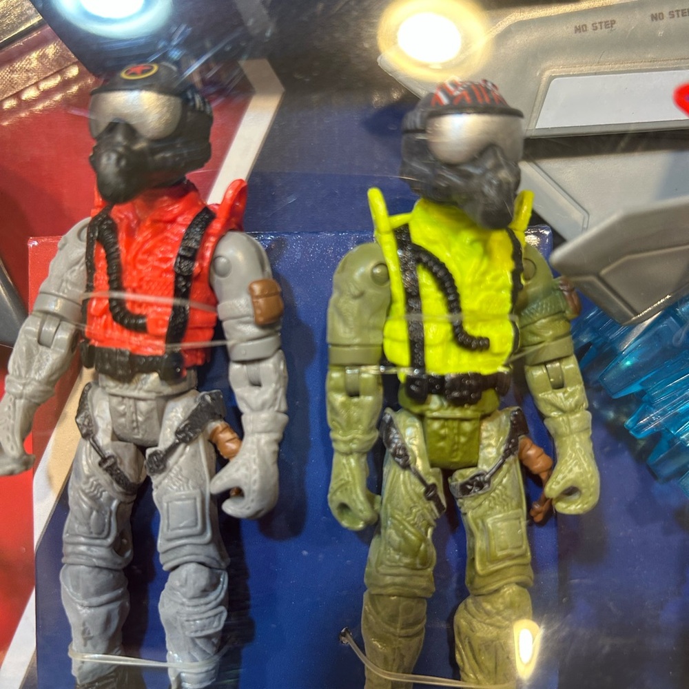 Top Gun Full Throttle Dual Jet Fighters Toy Set new in box - Picture 7 of 13